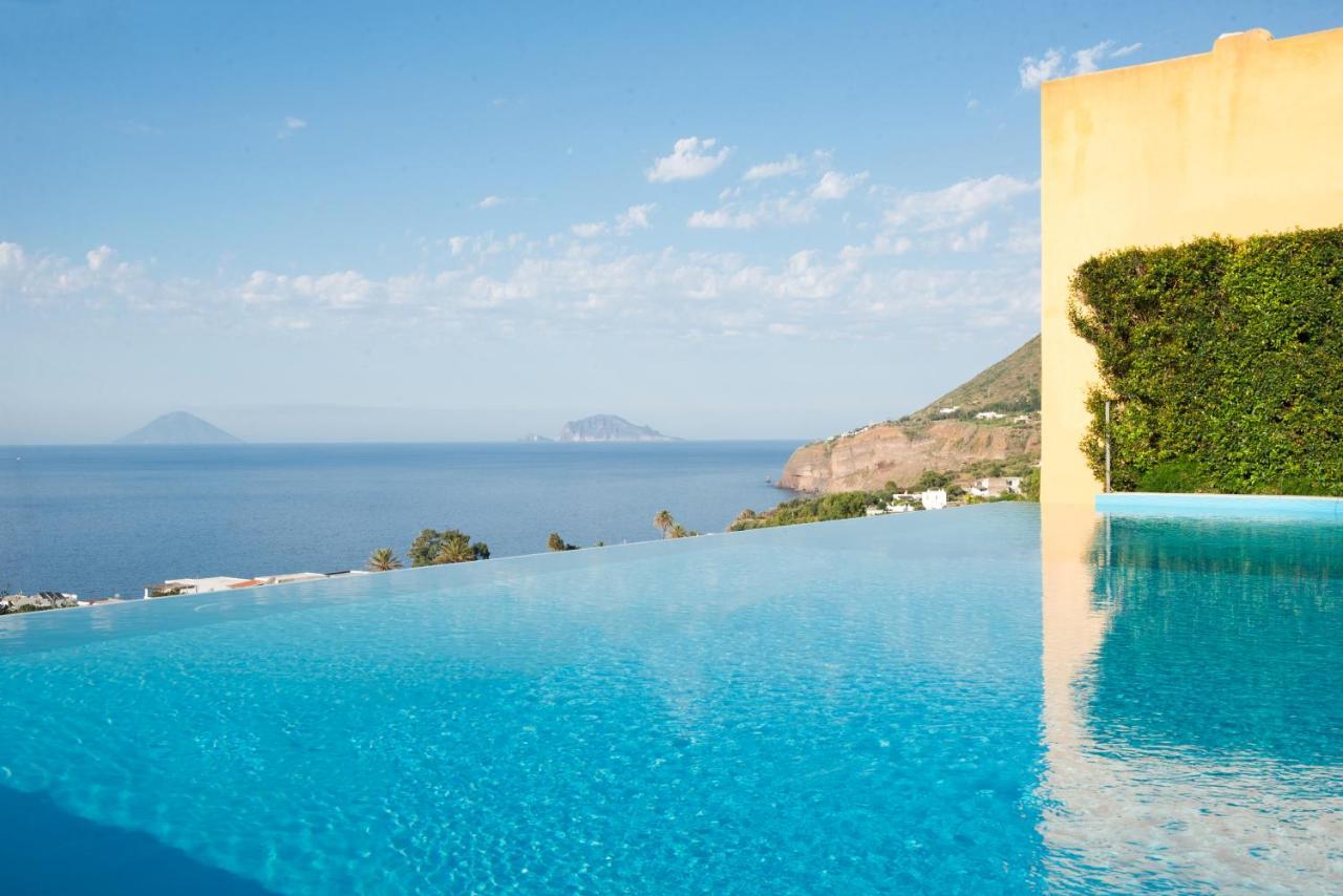 Hotel Ravesi มาลฟา ภายนอก รูปภาพ